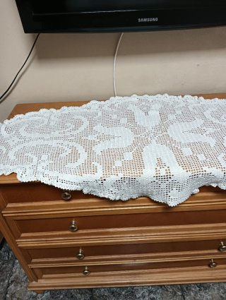Tapete ganchillo hecho a mano para mesa