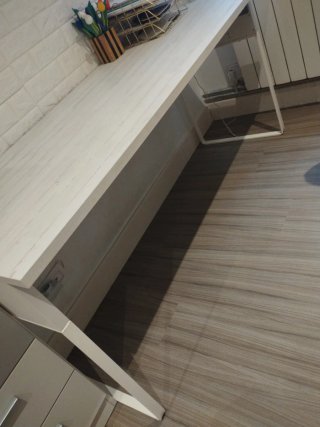 Mesa de estudio madera y metal