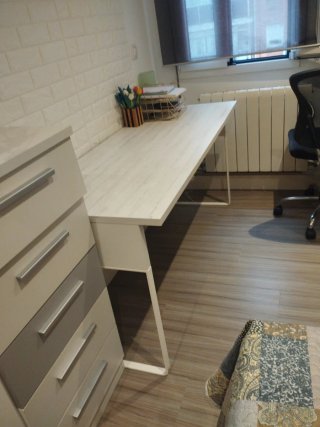 Mesa de estudio madera y metal