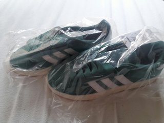 13# Adidas Grand Court 2.0 Talla 38