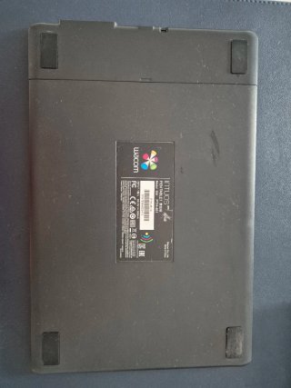 Wacom Intuos Pro PTH-451 Pen Tablet