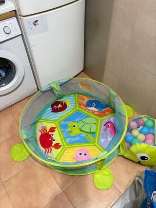 Piscina de bolas infantil con animales marinos