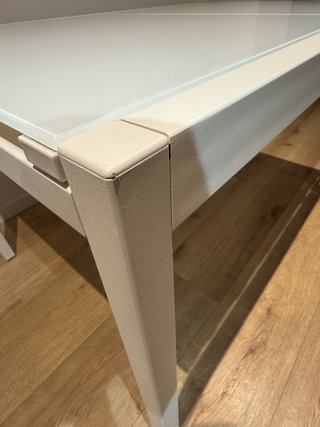Mesa extensible IKEA GLIVARP cristal y metal