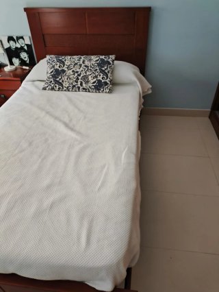 Estructura cama en cerezo + colchón 110cm