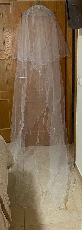 Vestido y velo de Novia Blanco