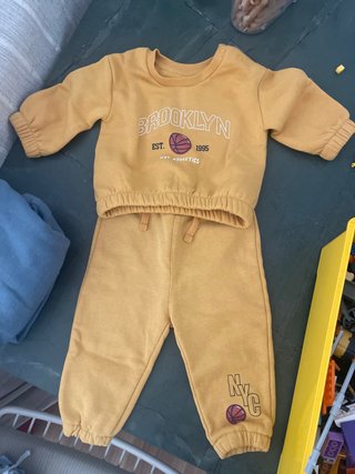 Conjunto chándal bebé amarillo Brooklyn