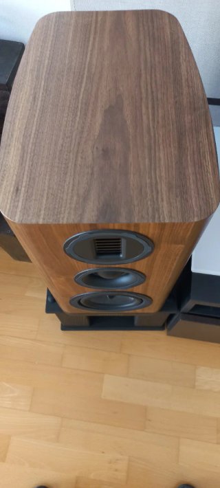 Altavoces Hi-Fi Wharfedale EVO 5.2