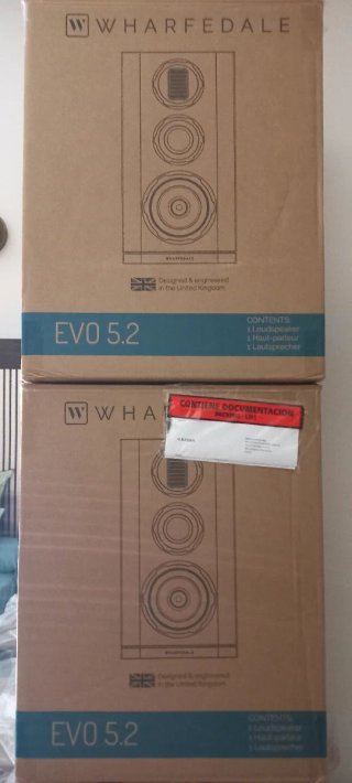 Altavoces Hi-Fi Wharfedale EVO 5.2