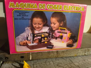 Máquina de coser eléctrica infantil