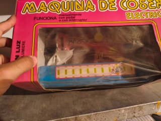 Máquina de coser eléctrica infantil