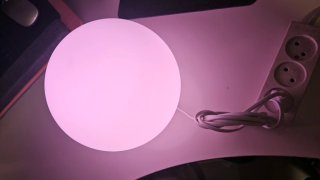 Lámpara bola blanca