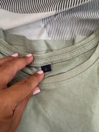 Lote 4 Camisetas y 2 pantalones
