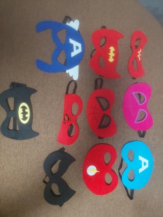 Capas y antifaces de superheroe