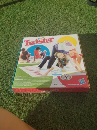 Juego Twister Hasbro Gaming