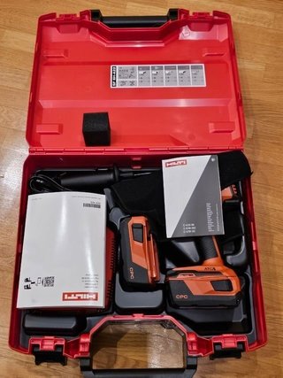 Hilti 2336031 KIT Atornillador taladro percutor.