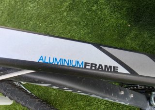 Rockrider Five One – MTB 26” – Cuadro de aluminio