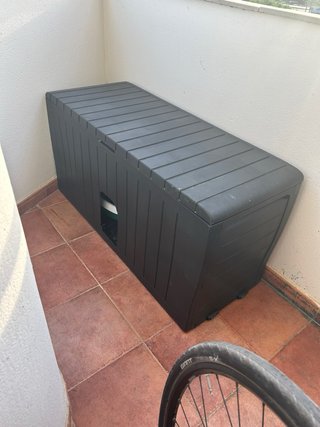 Arenero grande cubierto para gatos