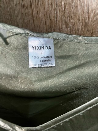 Vestido lencero satinado verde