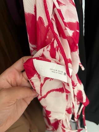Vestido largo floral Zara