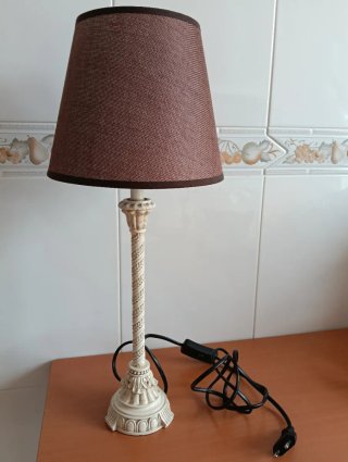 Lámpara de mesa decorativa