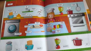 4 libritos con pegatinas, 100 palabras en inglés