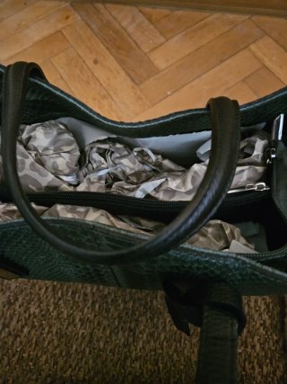 Bolso piel efecto serpiente