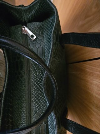 Bolso piel efecto serpiente