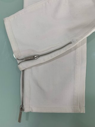 Vaqueros Karen Millen blancos con cremallera