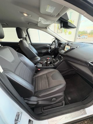 Ford Kuga 2016.