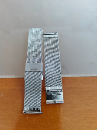 Cargador y correas para reloj