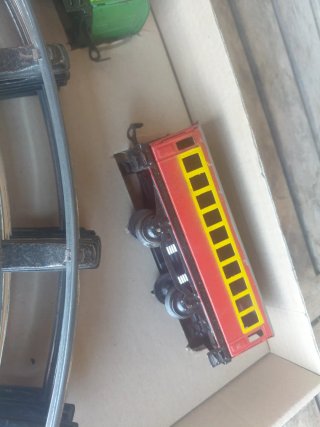 Tren de hojalata PAYA