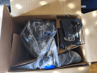 Logitech G923 Volante + Pedales + Palanca