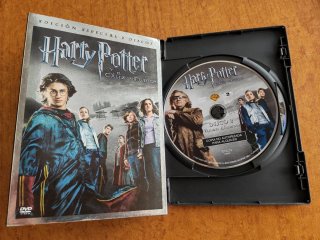 Lote Harry Potter DVDs, VHS  Trivial Pursuit