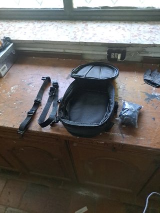 Bolsa para sillín de moto negra
