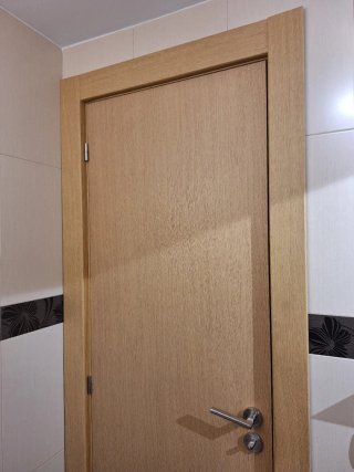 Puerta interior baño/aseo