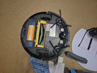 Robot aspirador-friegasuelos ZACO EXCELENTE