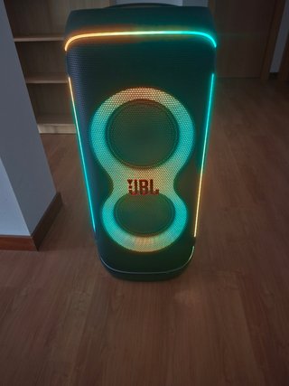 Alquilo JBL PartyBox 720 con o sin baterias.