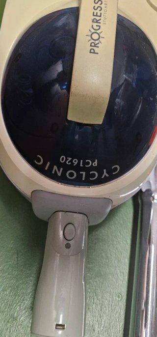 Aspirador Progress Cyclonic 1600W