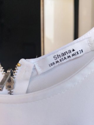 Top blanco Shana Talla S. Muy poco uso