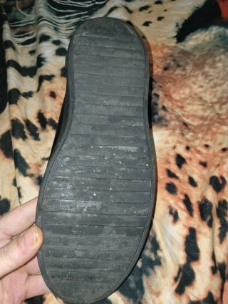Zapatillas Louis Vuitton Negras y Doradas