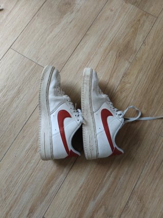 Nike Air Force 1 Rojas Talla 41