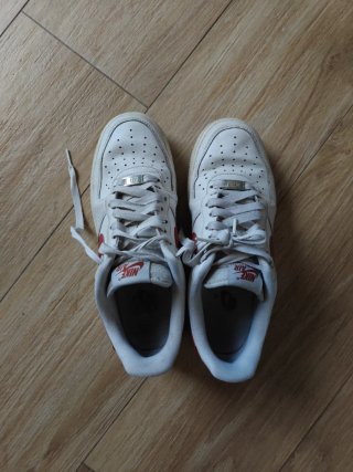 Nike Air Force 1 Rojas Talla 41