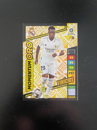 Momentum Oro Exclusiva Adrenalyn 22/23 Vinicius