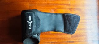 Rodillera Blackpad con bolsa
