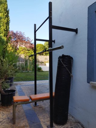 Rack CrossFit, Barra, Saco Boxeo y Banco.