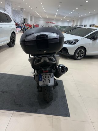 Kymco AK 550 Maxi Scooter Negra/Gris