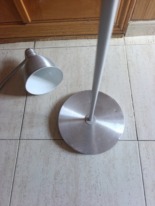 Lámpara de pie metal Ikea