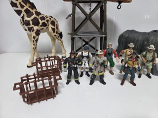Lote Figuras Chap Mei Safari y Bomberos