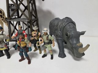 Lote Figuras Chap Mei Safari y Bomberos