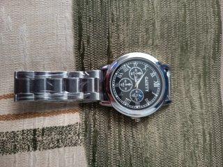 Reloj hombre Negro y Plateado